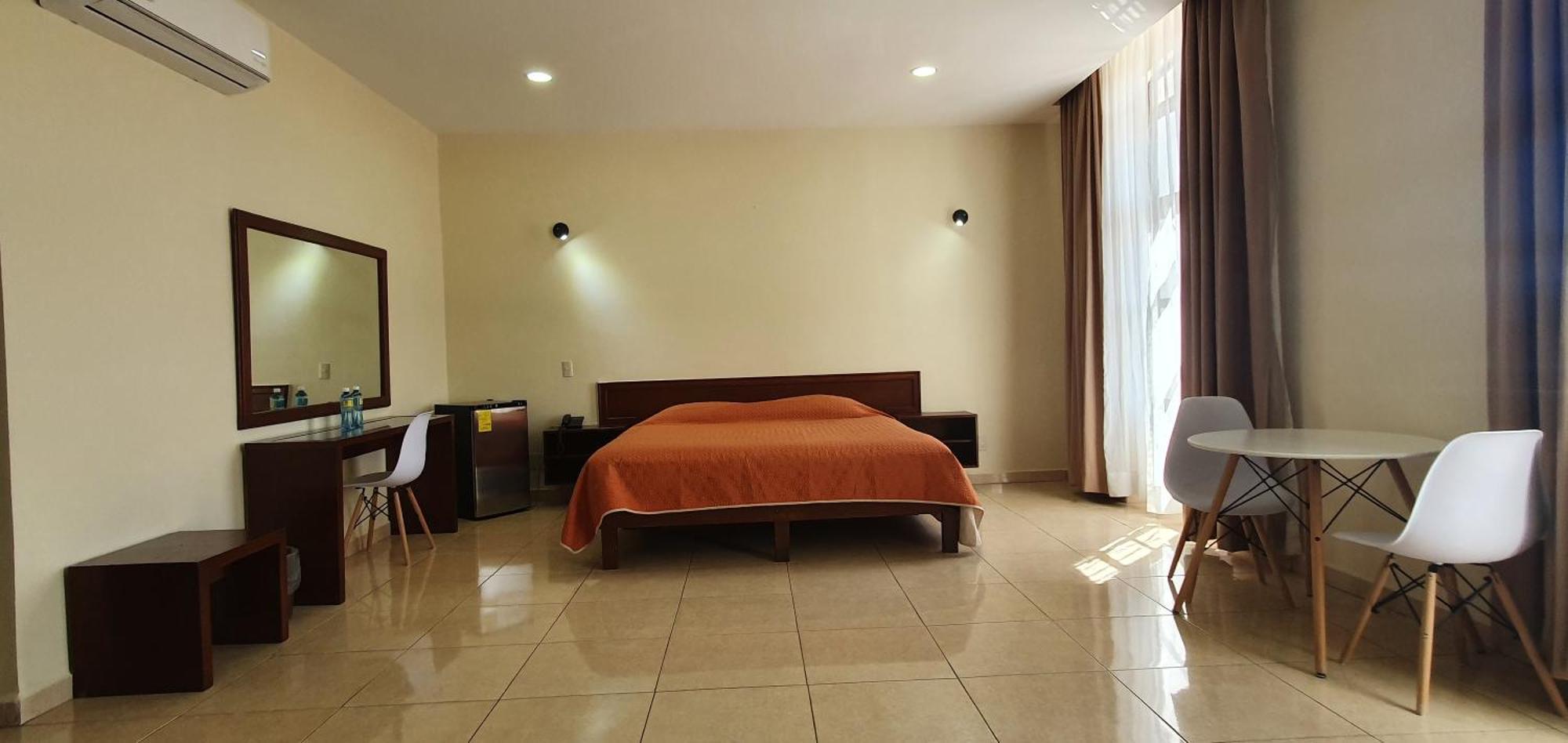 Hotel Fiesta Altena Tepatitlán de Morelos Kültér fotó